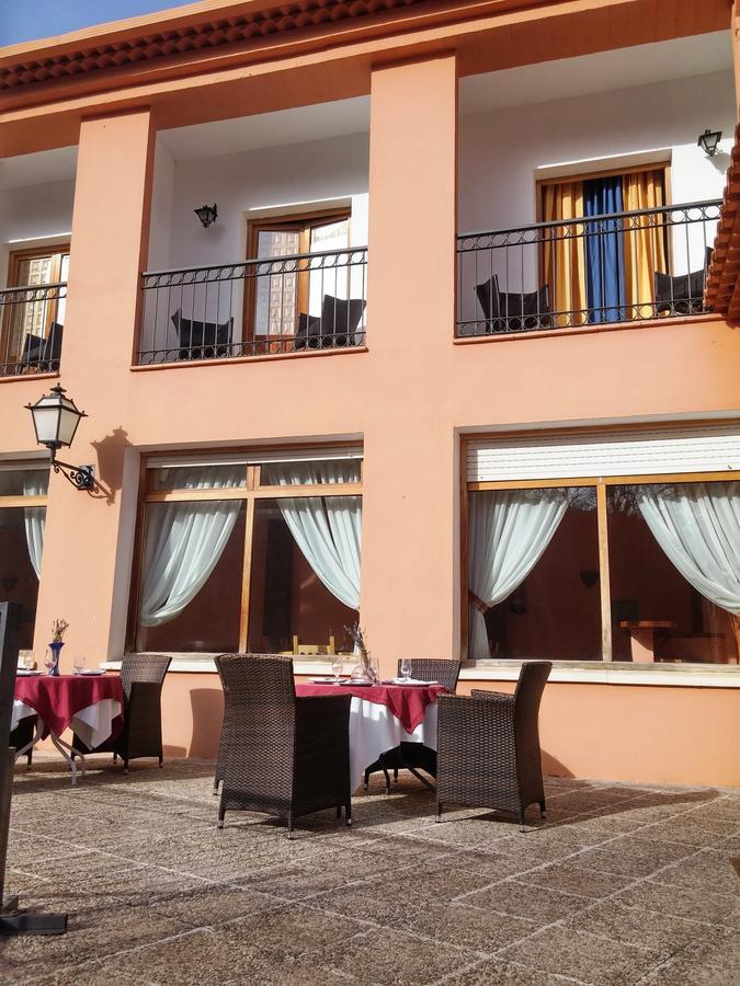 Hotel Fuertescusa Exterior photo